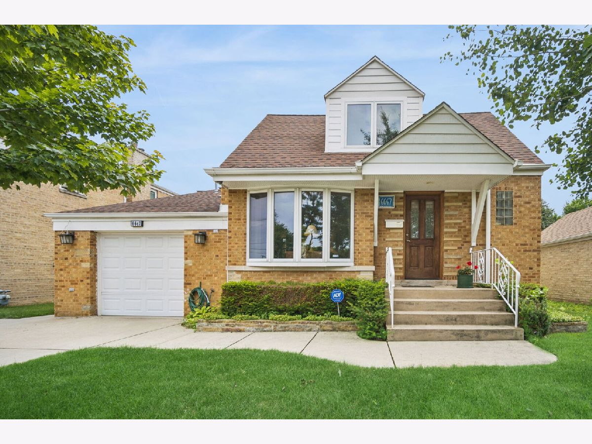  For Sale Lincolnwood Illinois, 6647 Crawford Avenue