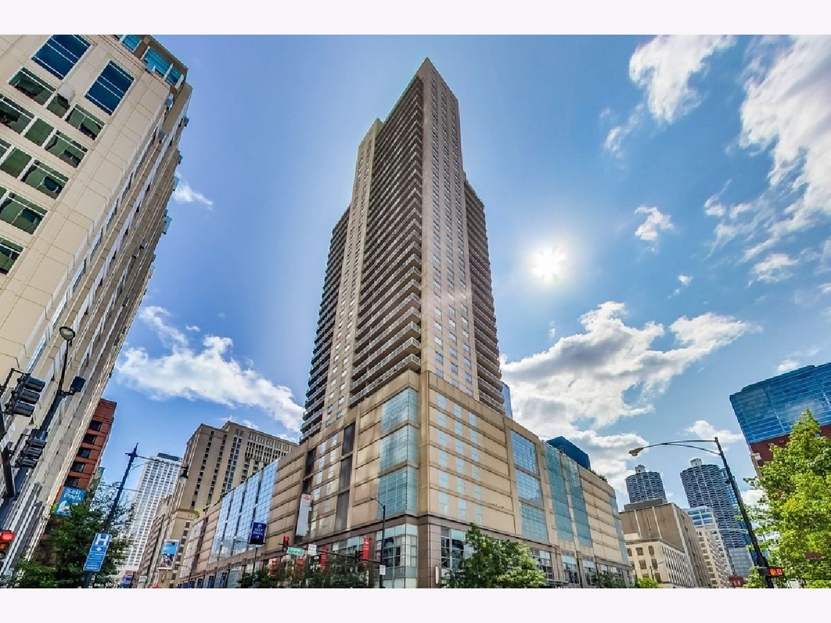  For Sale Chicago Illinois, 545 Dearborn Street