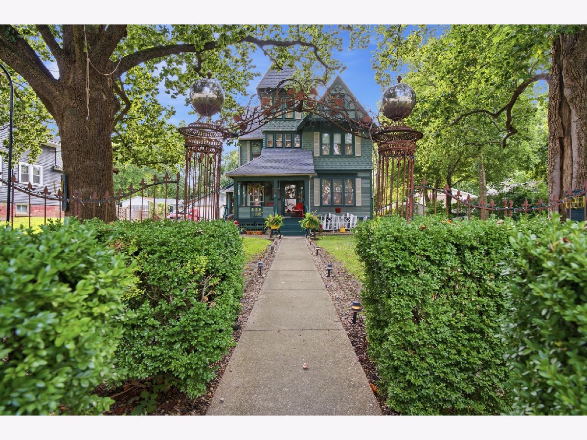  For Sale Clinton Illinois, 719 Center Street