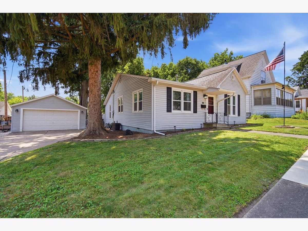  For Sale Bloomington Illinois, 713 Buchanan Street