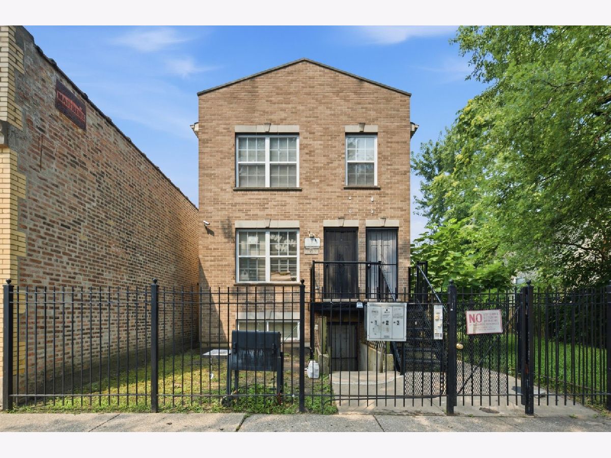  For Sale Chicago Illinois, 7918 Greenwood Avenue