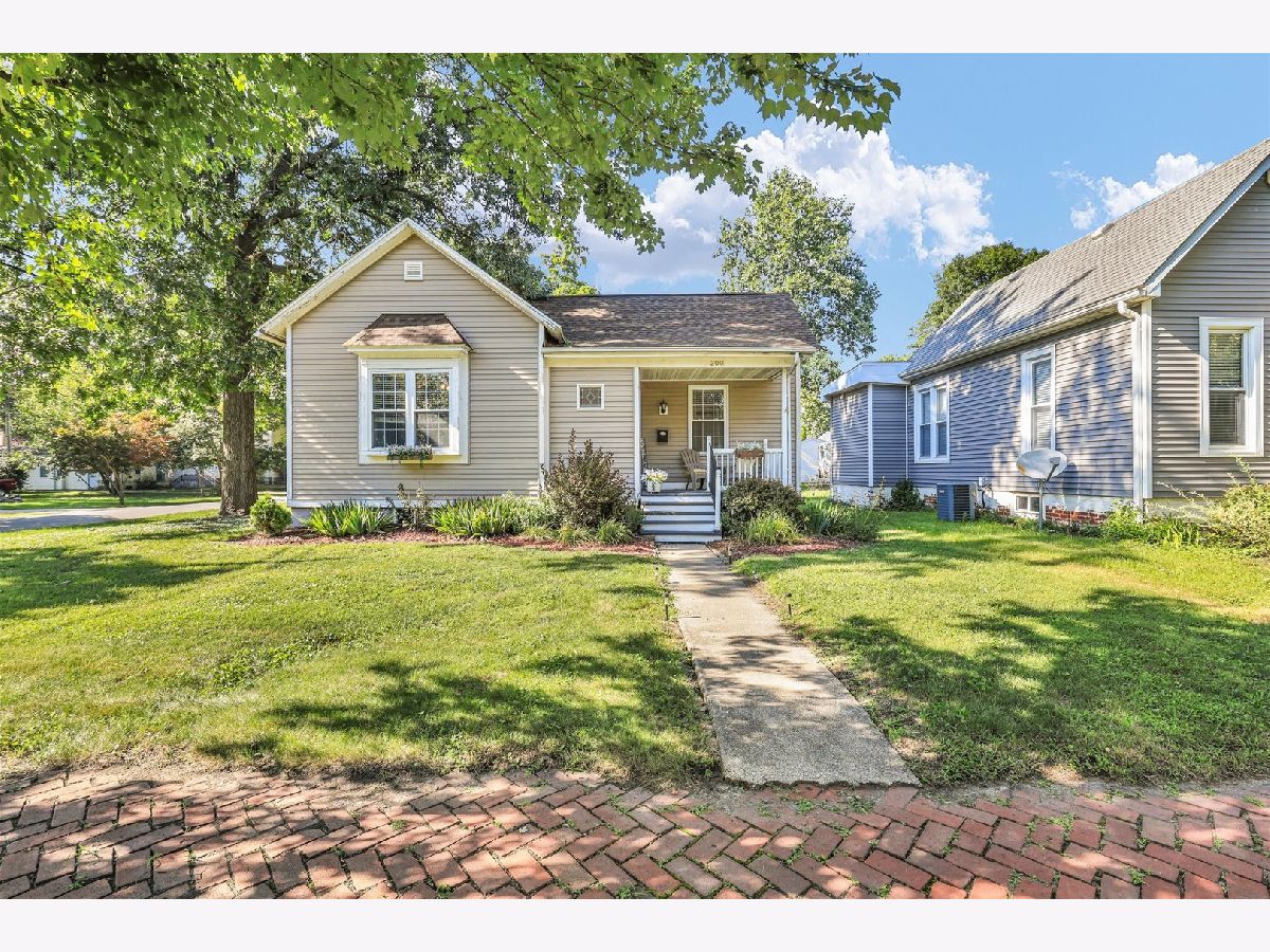  For Sale Tuscola Illinois, 200 Houghton Street