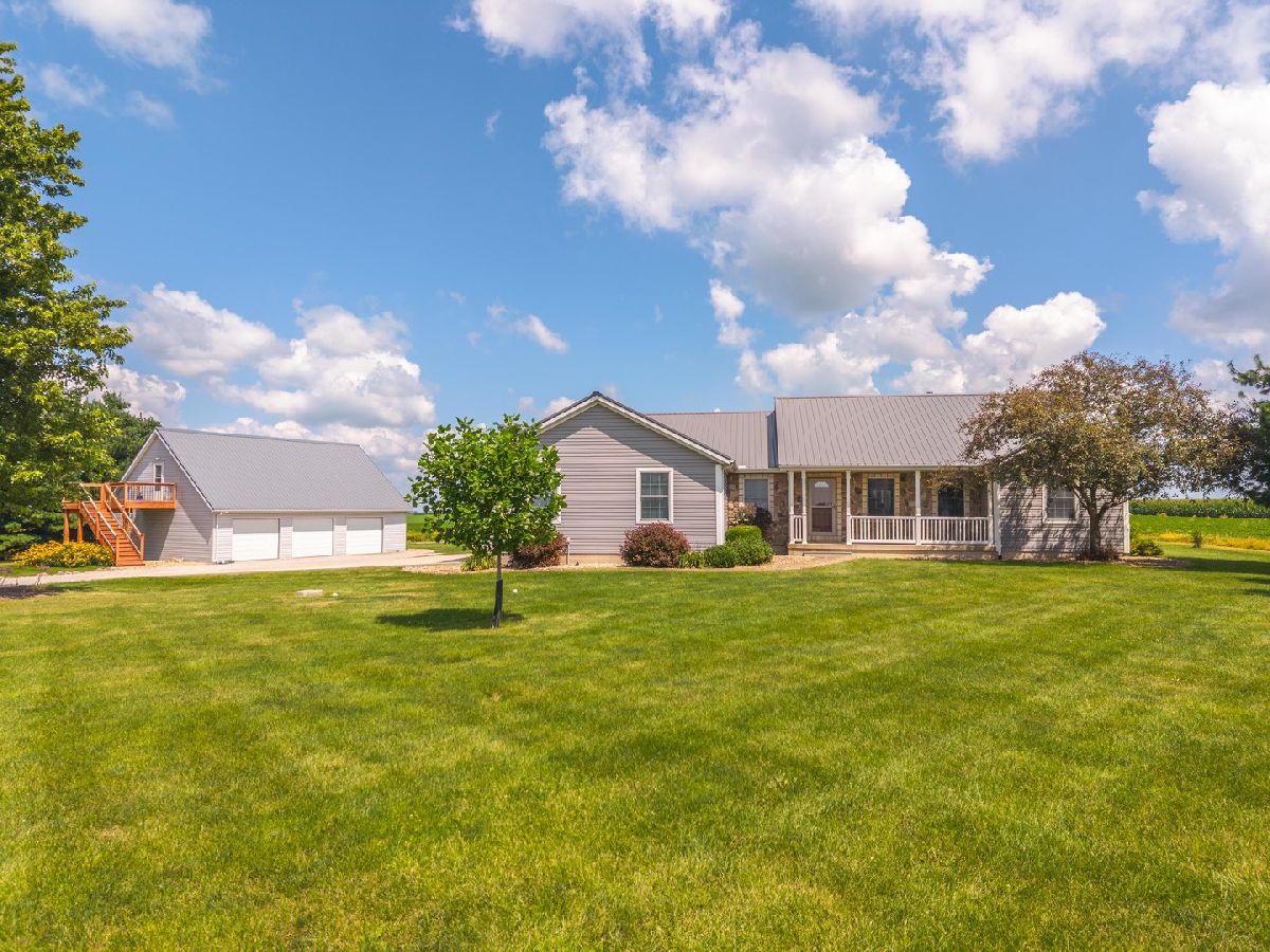  For Sale Gridley Illinois, 9850 300 East Road
