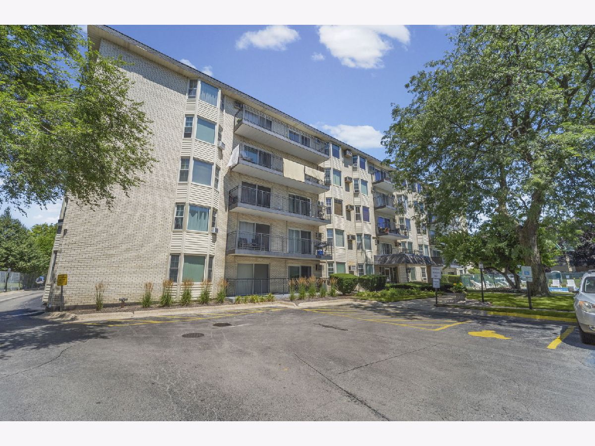  For Sale Morton Grove Illinois, 5510 Lincoln Avenue