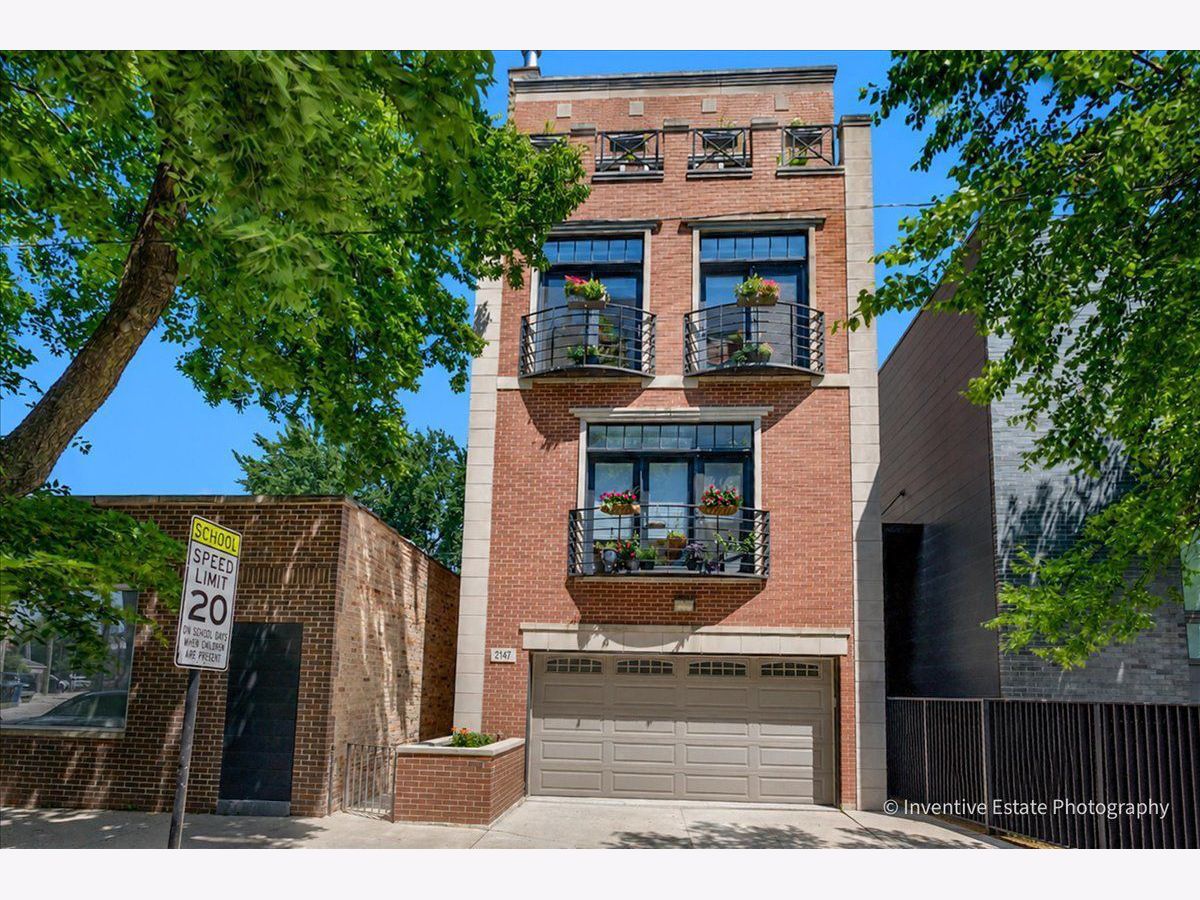  For Sale Chicago Illinois, 2147 Talman Avenue