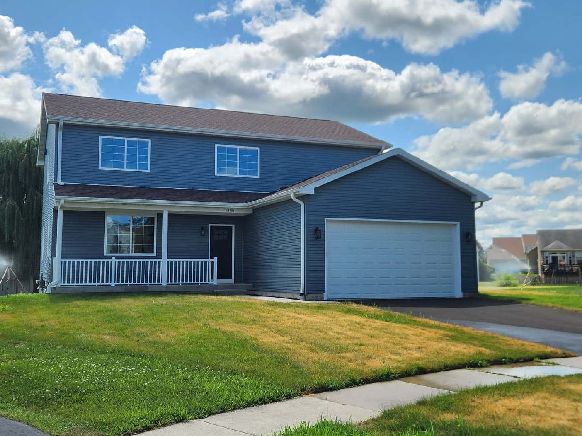  For Sale Woodstock Illinois, 830 Bach Court