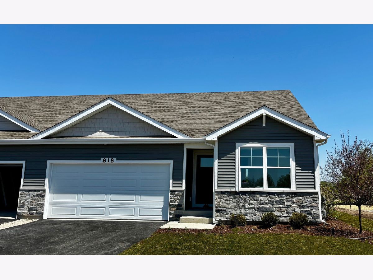  For Sale Burlington Wisconsin, 818A Concord Circle