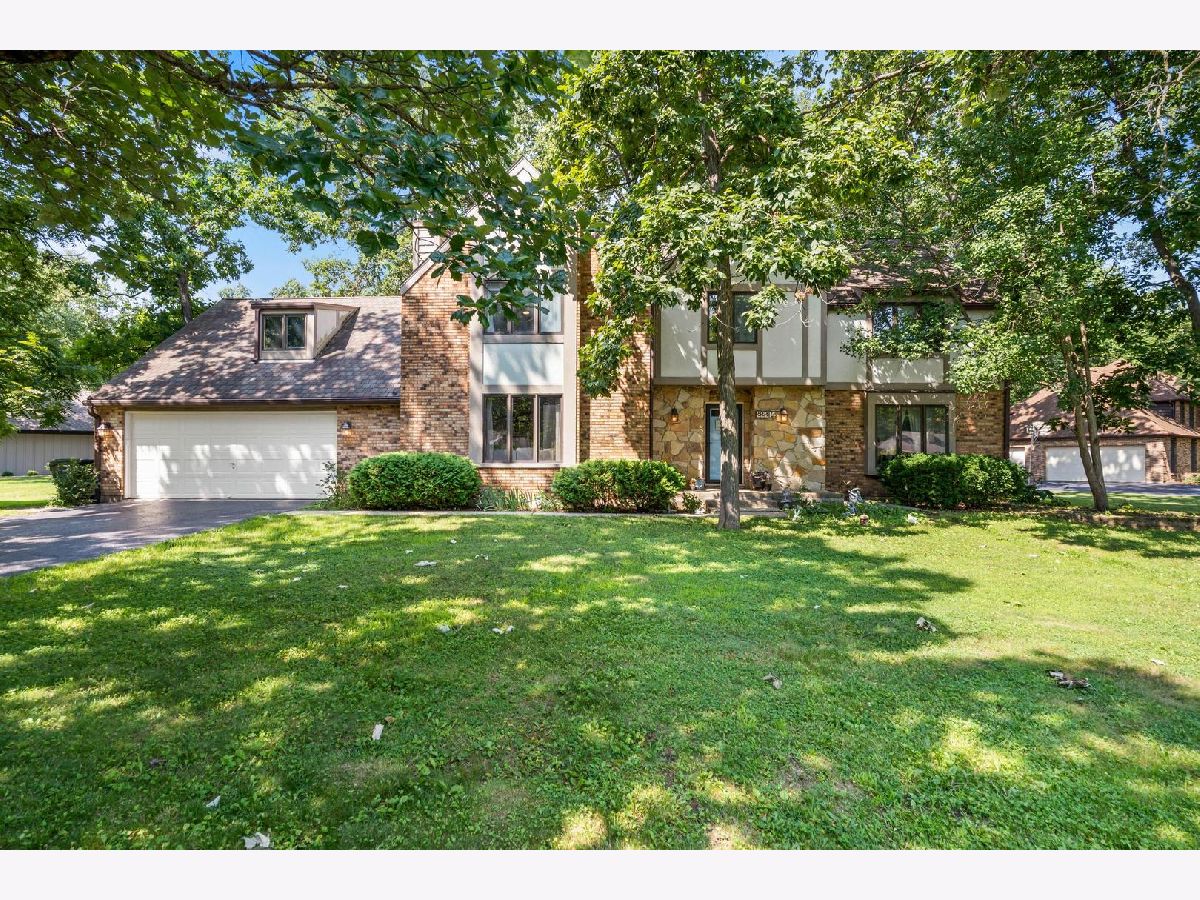 Homes For Sale Camelot Joliet Illinois, 22214 Gawain Drive