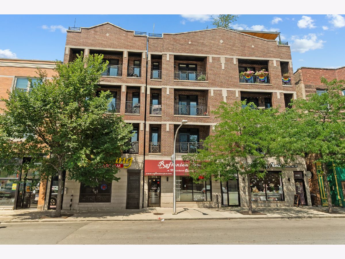  For Sale Chicago Illinois, 3416 Sheffield Avenue