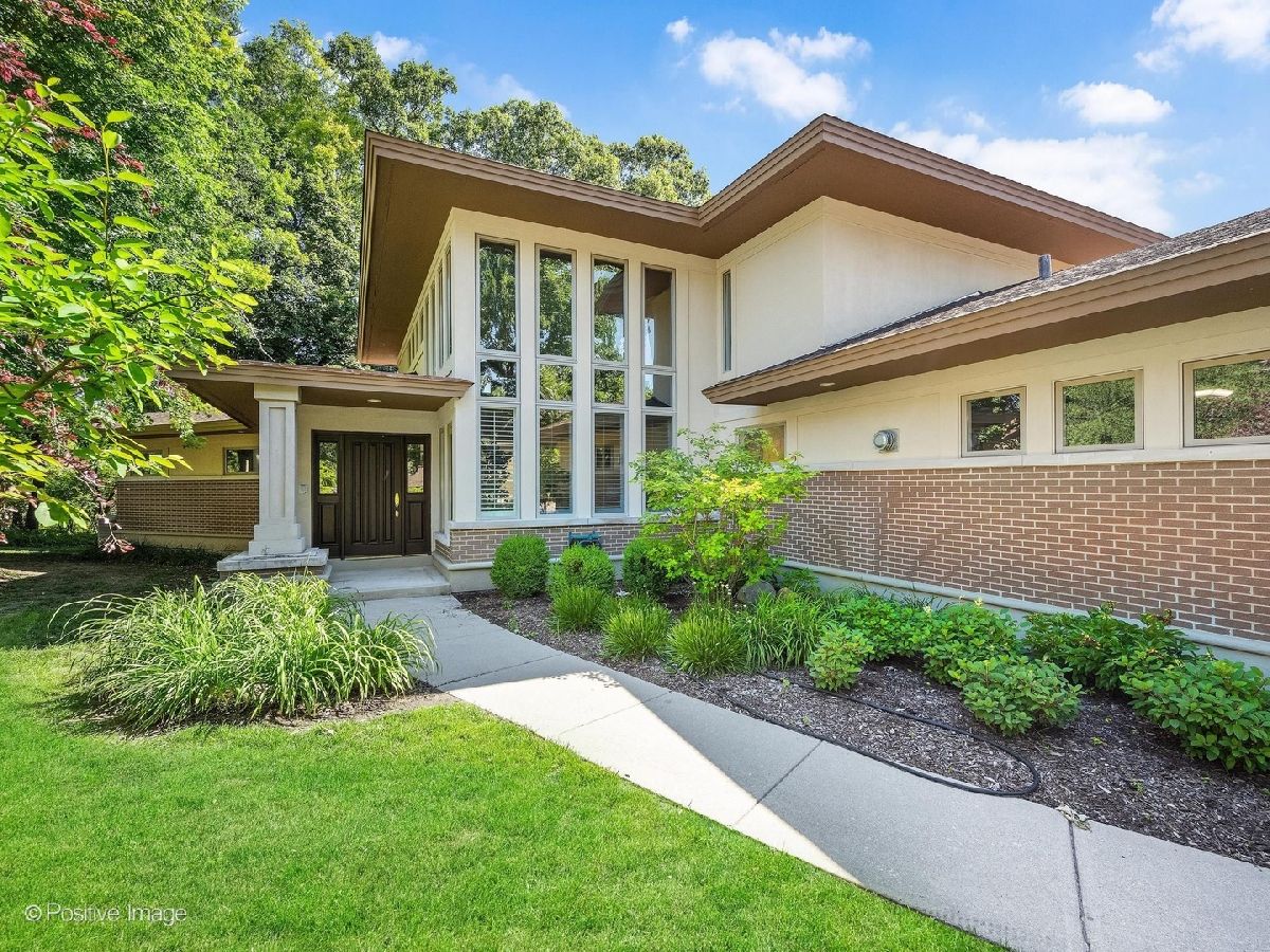 For Sale Hinsdale Illinois, 1411 Hawthorne Lane