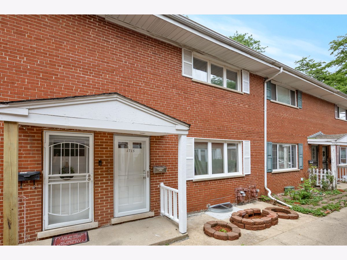  For Sale Chicago Illinois, 1715 Thome Avenue