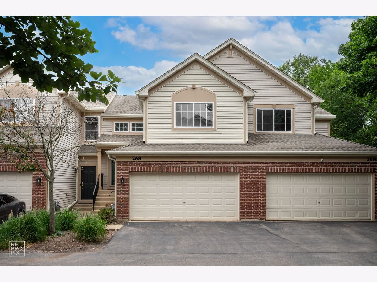 Townhomes & Condos For Rent Southwicke Streamwood Illinois, 268 Southwicke