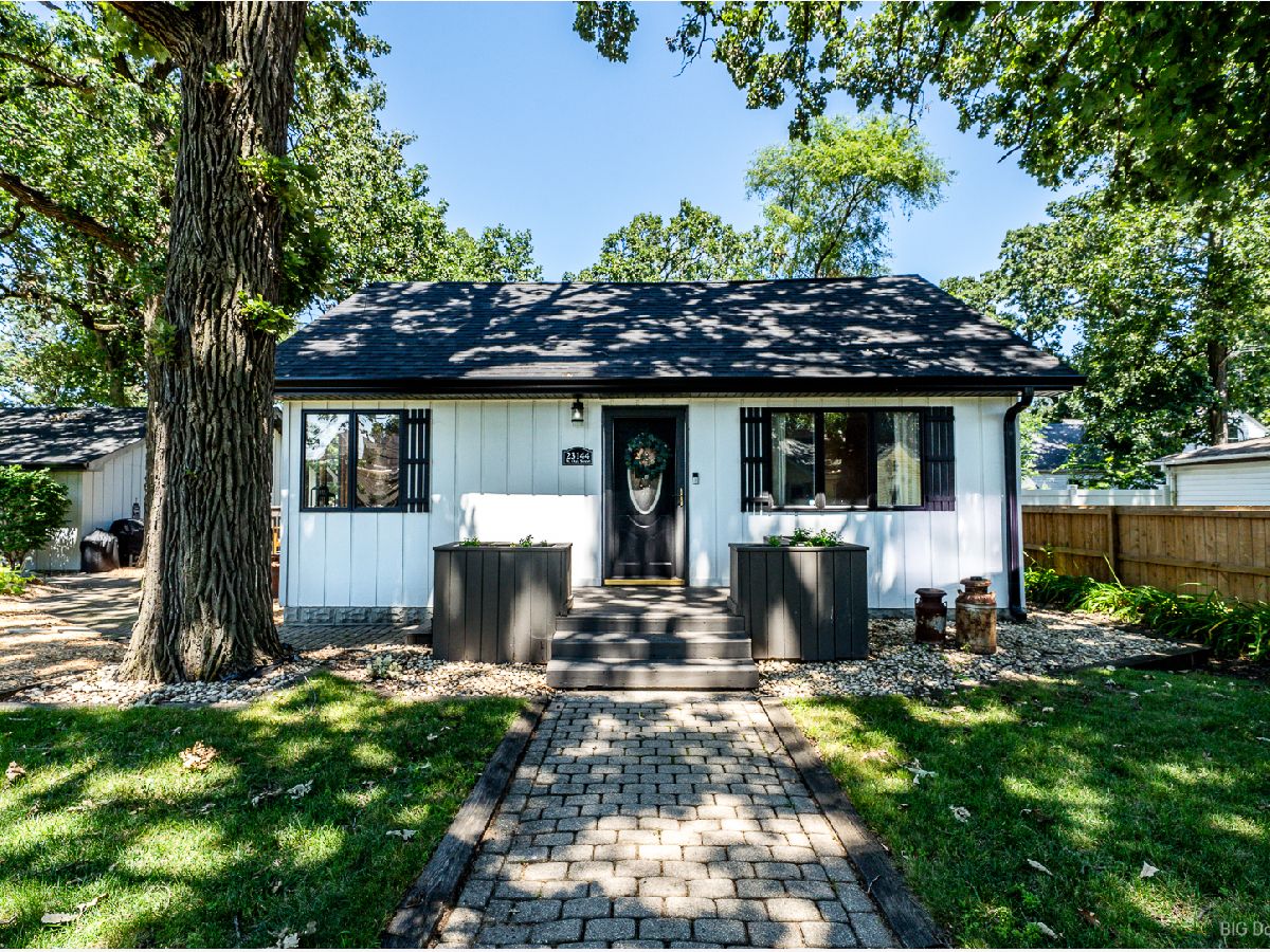  For Sale Plainfield Illinois, 23144 Oak Street