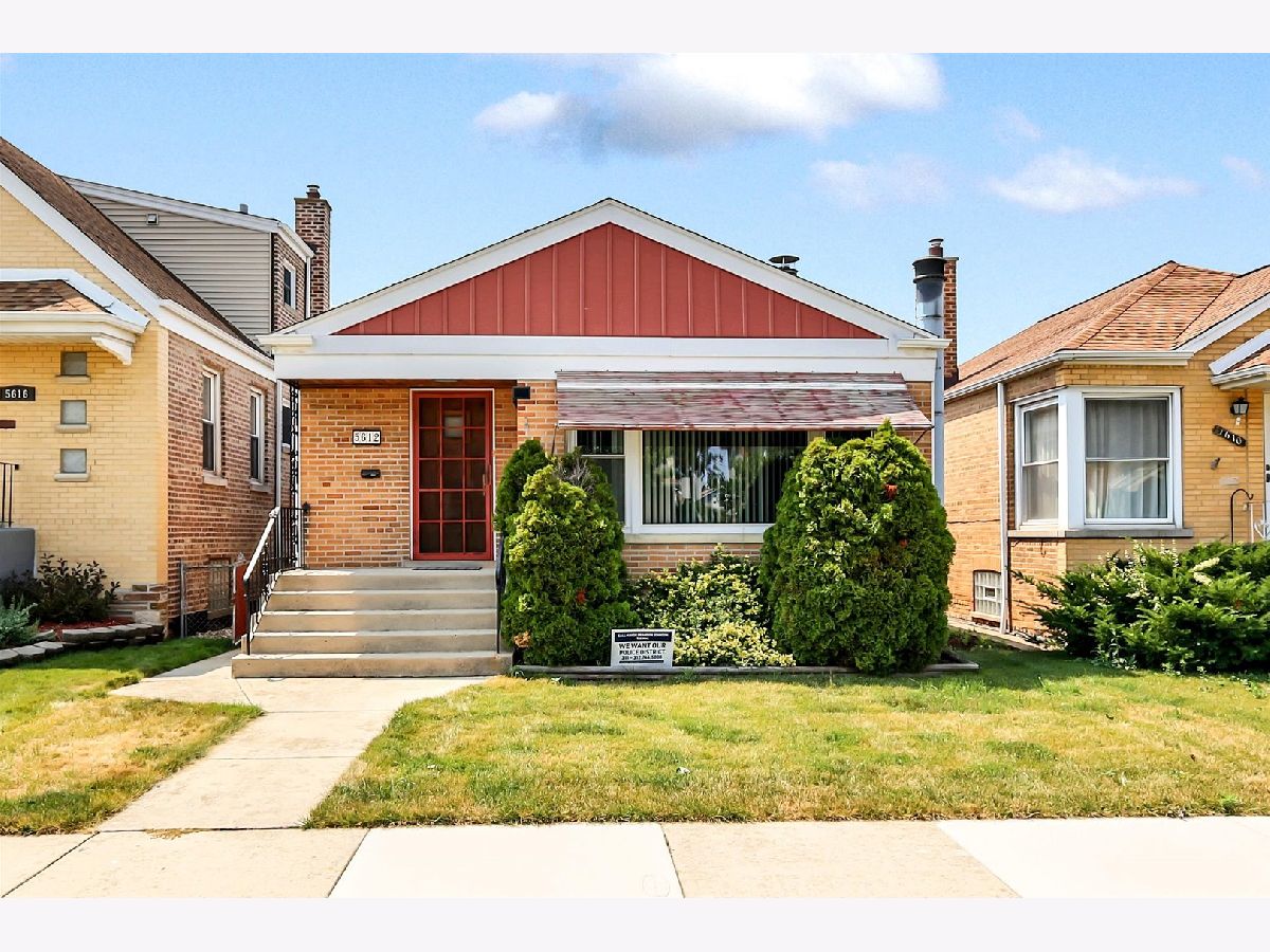  For Sale Chicago Illinois, 5612 Merrimac Avenue