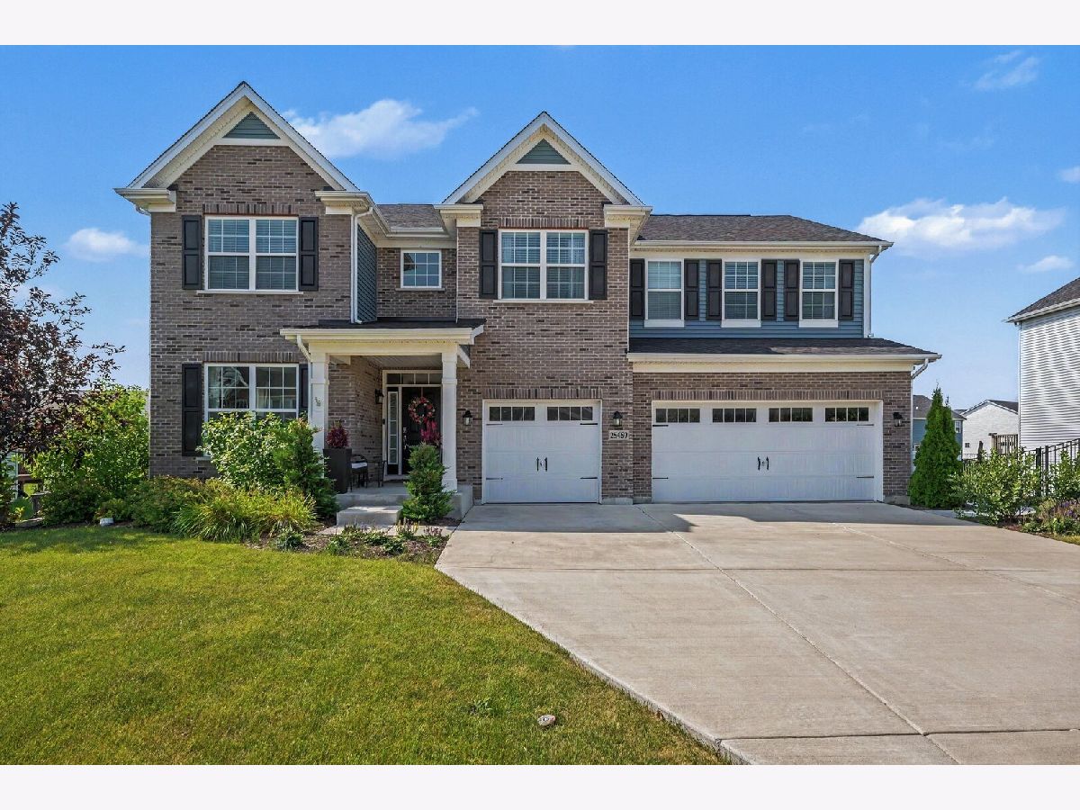  For Sale Shorewood Illinois, 25459 Medinah Lane
