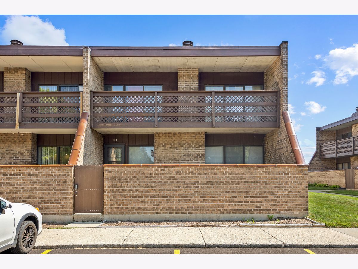  For Sale Elgin Illinois, 304 Kenneth Circle