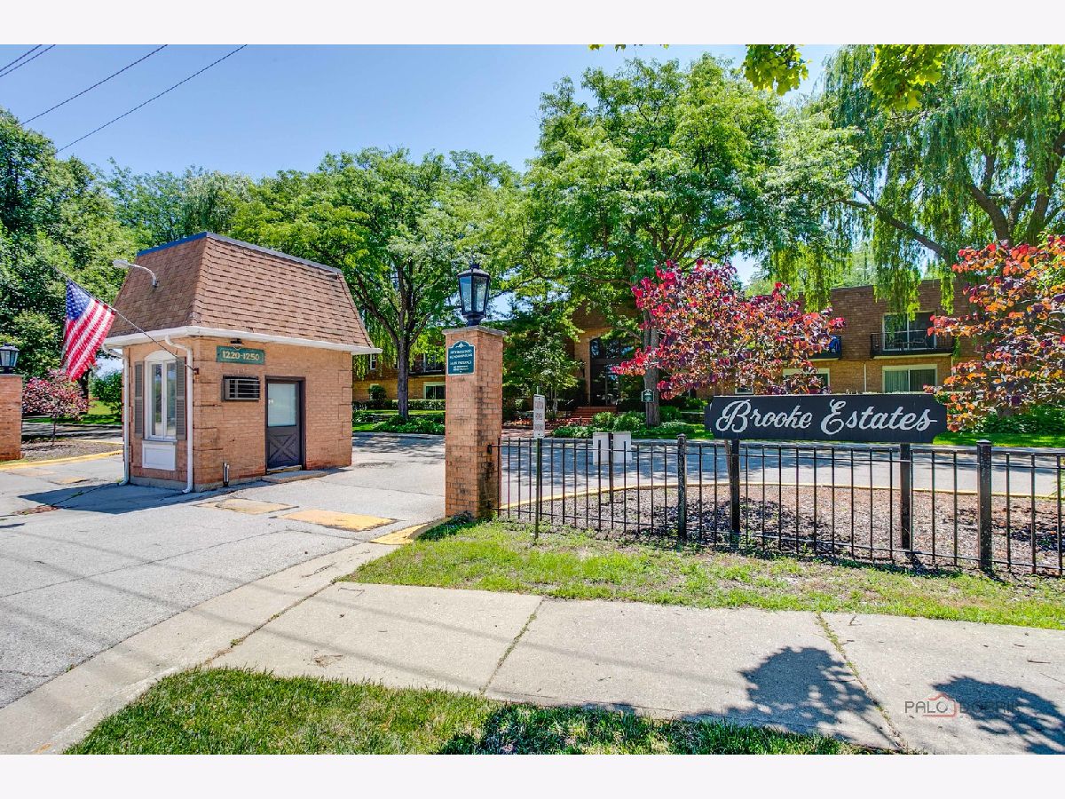  Rented Highland Park Illinois, 1220 Park
