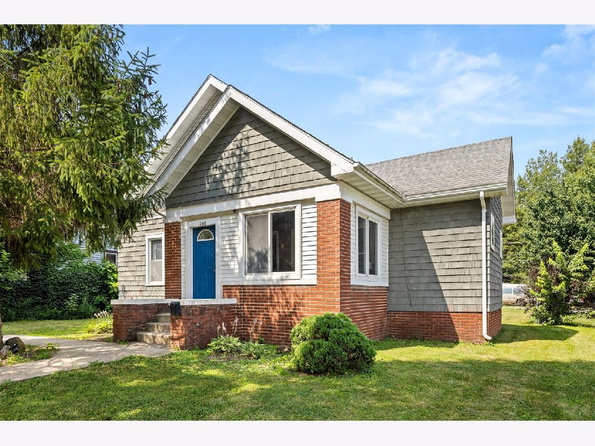  For Sale Streator Illinois, 1006 Bloomington Street