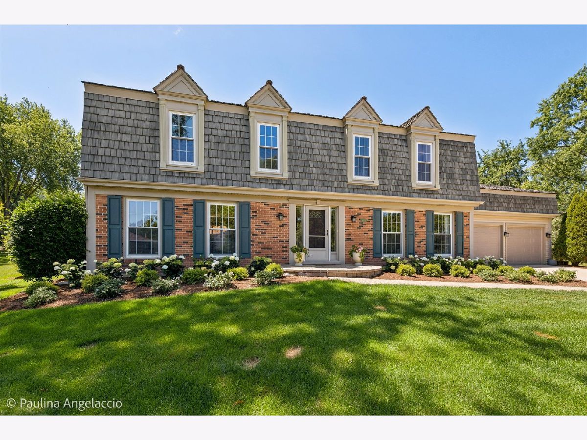 Homes For Sale Fox Point Barrington Illinois, 490 Red Barn Lane