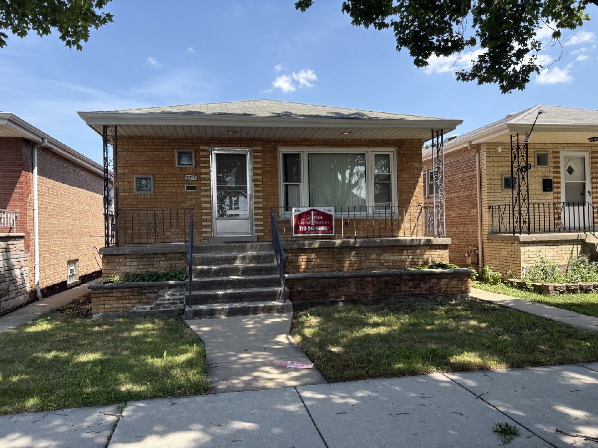  For Sale Chicago Illinois, 4313 Kedvale Avenue