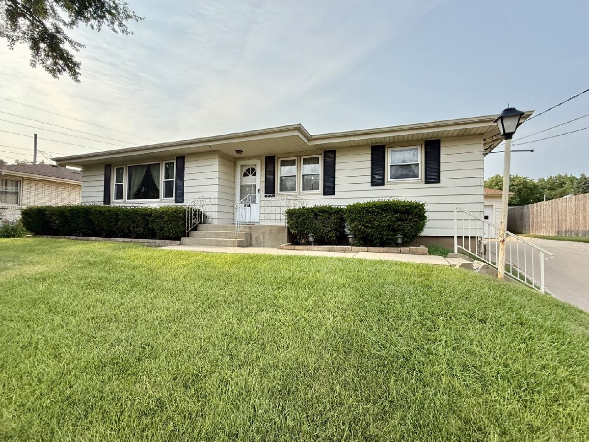  For Sale Peru Illinois, 1021 7th Street