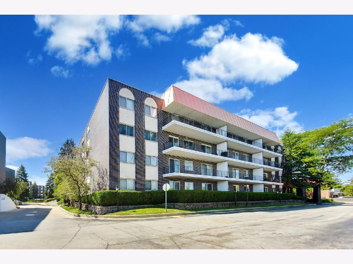  For Sale Skokie Illinois, 4949 Golf Road