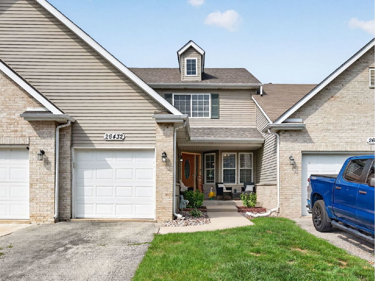 For Sale Channahon Illinois, 26432 Fox Trail