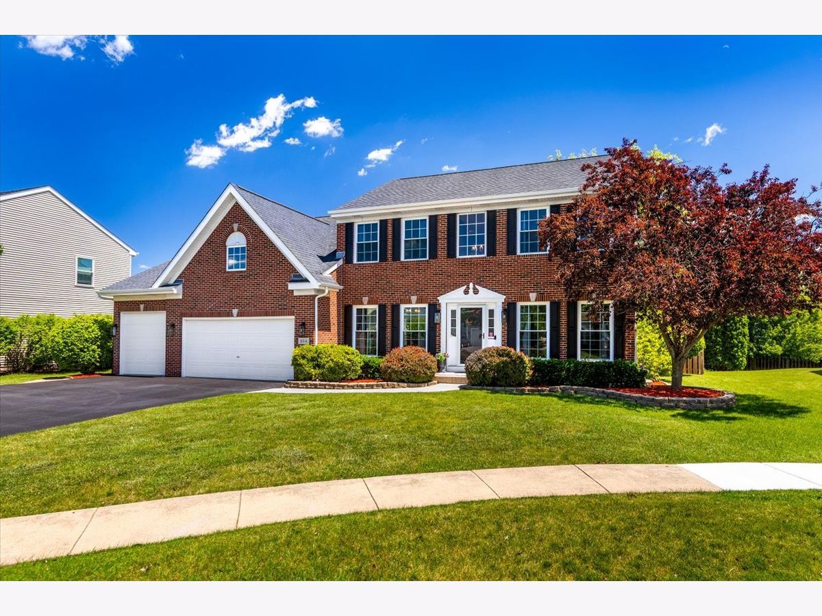 Homes For Sale Highlands At Ogdenfalls Oswego Illinois, 804 Sparkle Court