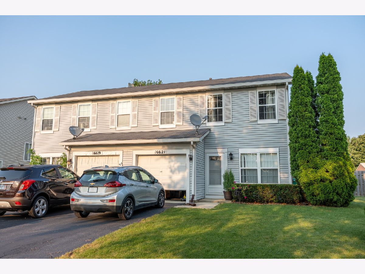  For Sale Lockport Illinois, 16621 Adobe Drive