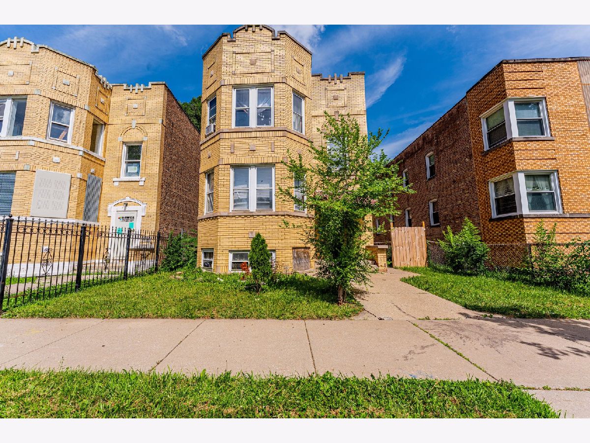 For Sale Chicago Illinois, 6931 Paulina Street