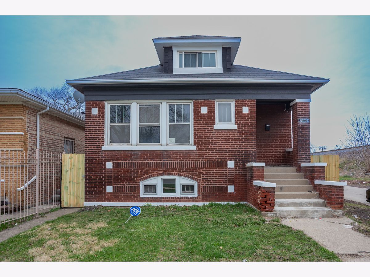  For Sale Chicago Illinois, 7500 Honore Street