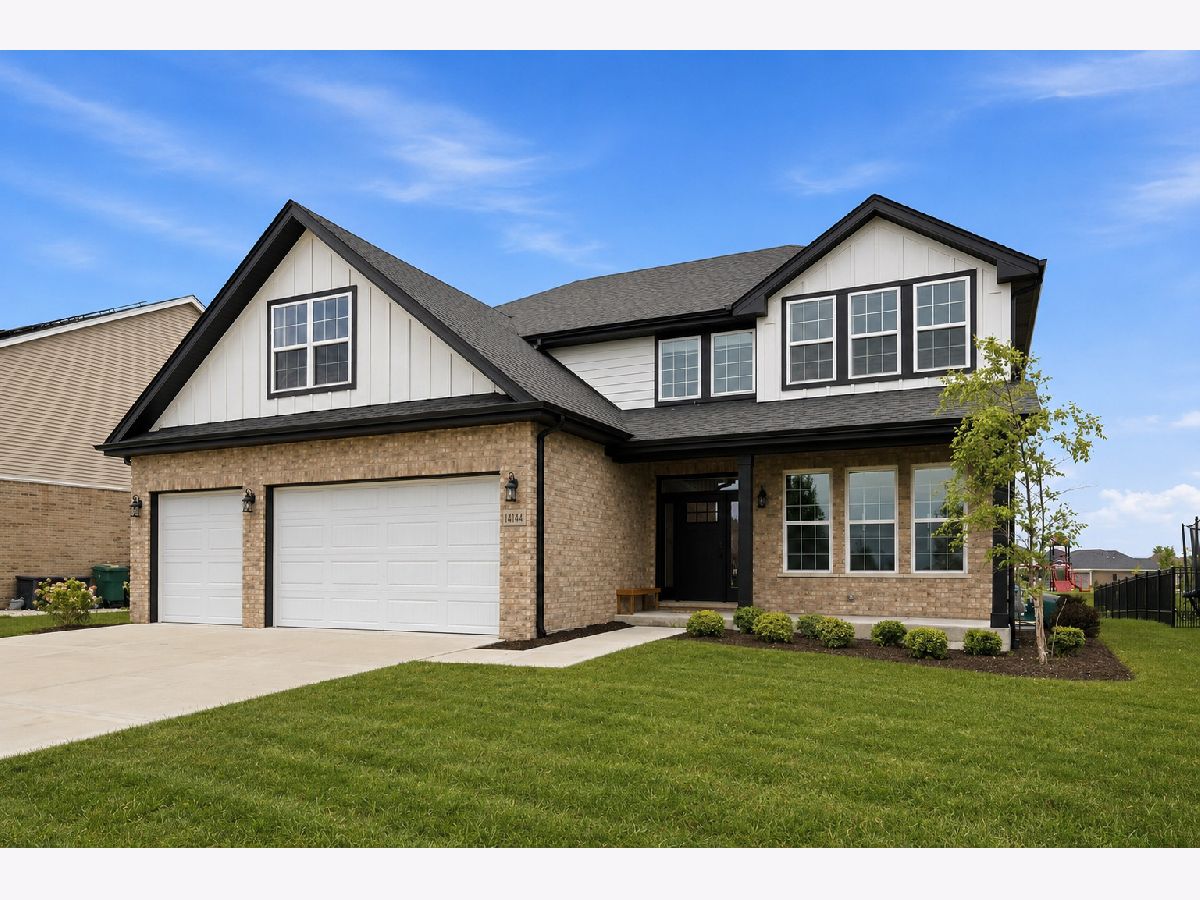 Homes For Sale Hanover Estates Manhattan Illinois, 14144 Marshall Drive