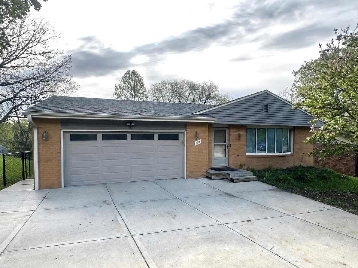  For Sale Rockford Illinois, 912 Shenandoah Avenue