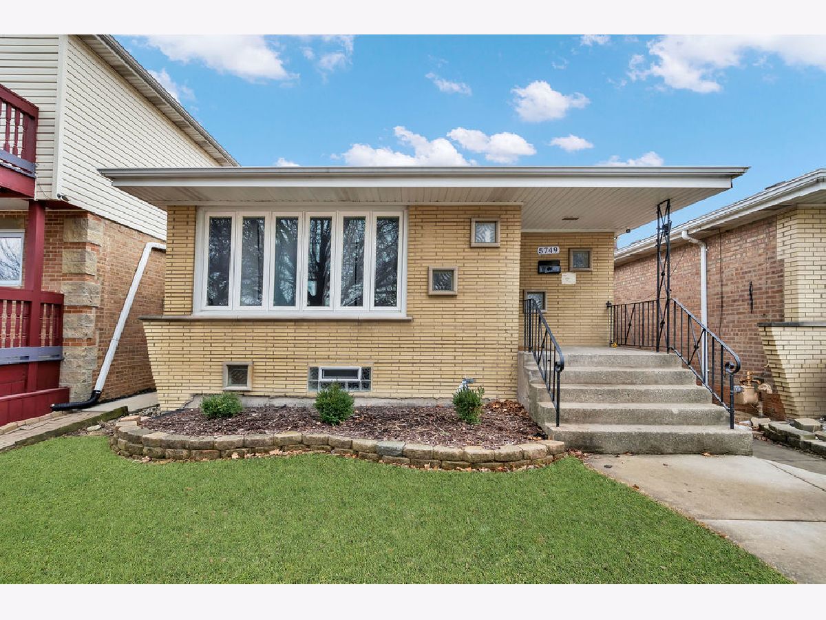  For Sale Chicago Illinois, 5749 63rd Place