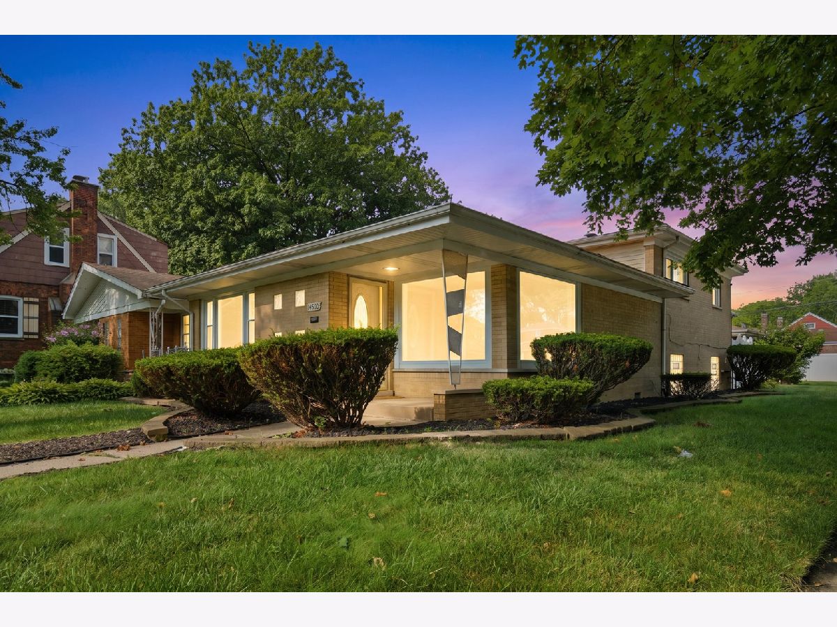  For Sale Riverdale Illinois, 14500 Wabash Avenue