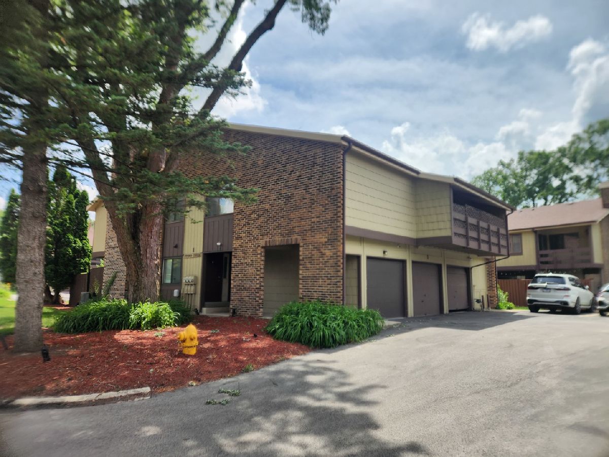  For Sale Palos Hills Illinois, 1 Stony Creek Drive