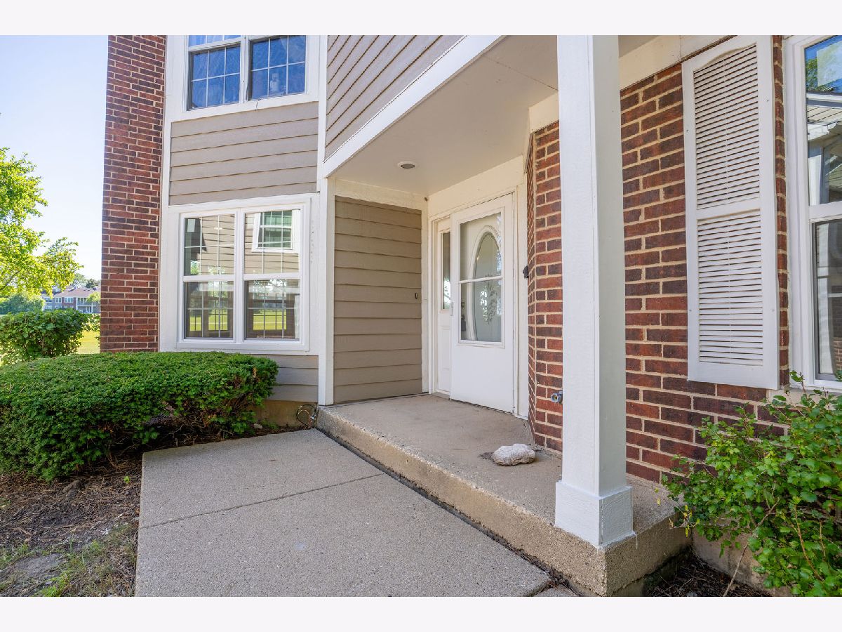 Condos & Townhomes & Homes For Sale Highlands Of Algonquin Algonquin Illinois, 1621 Glengarry Court
