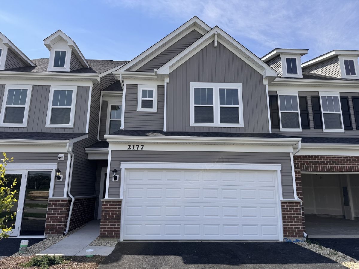  For Rent Bolingbrook Illinois, 2177 Ryegrass