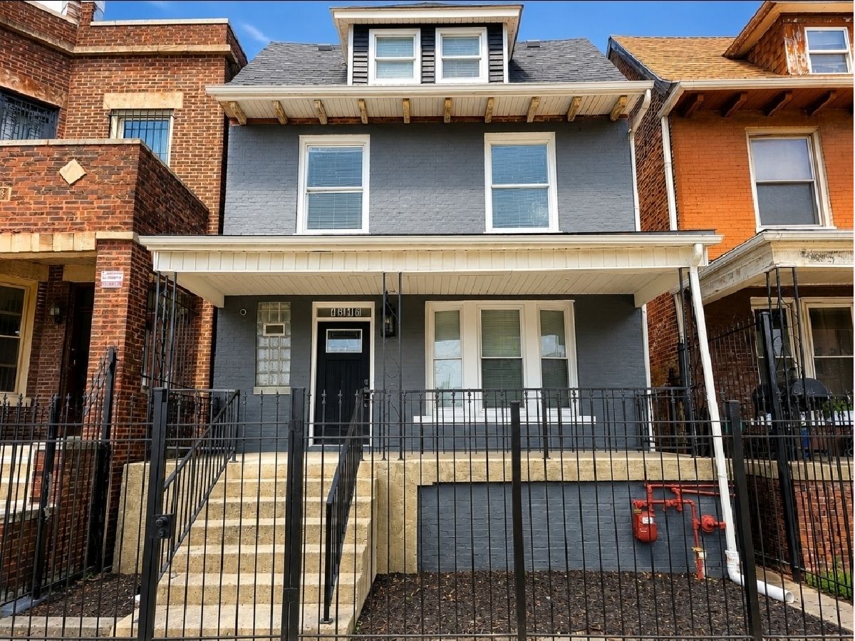  For Sale Chicago Illinois, 4346 Gladys Avenue