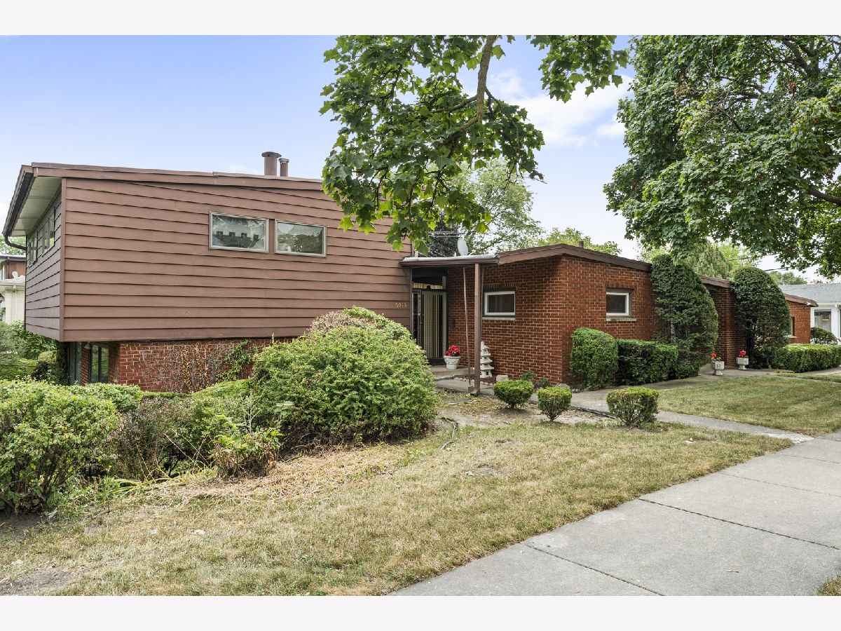  For Sale Skokie Illinois, 9055 Kenton Avenue