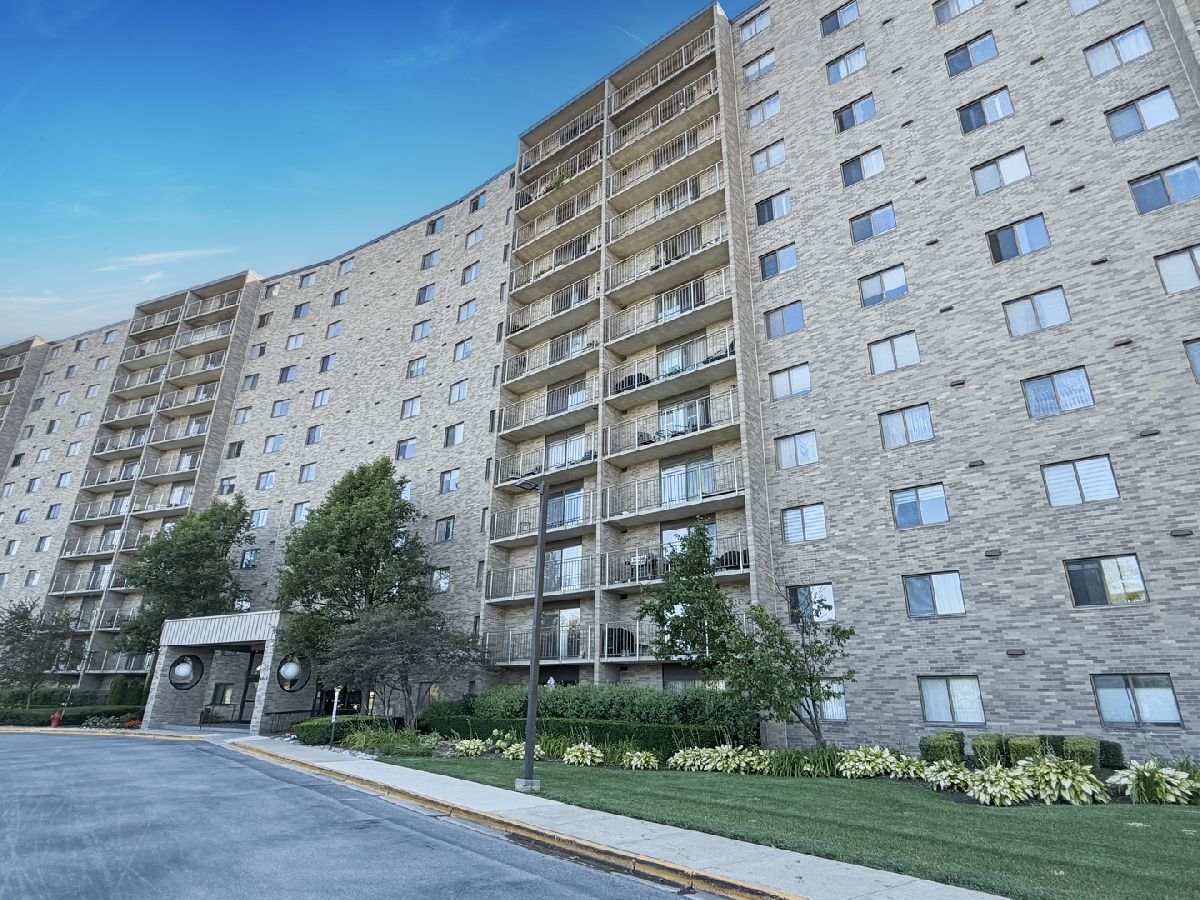  For Rent Willowbrook Illinois, 6340 Americana