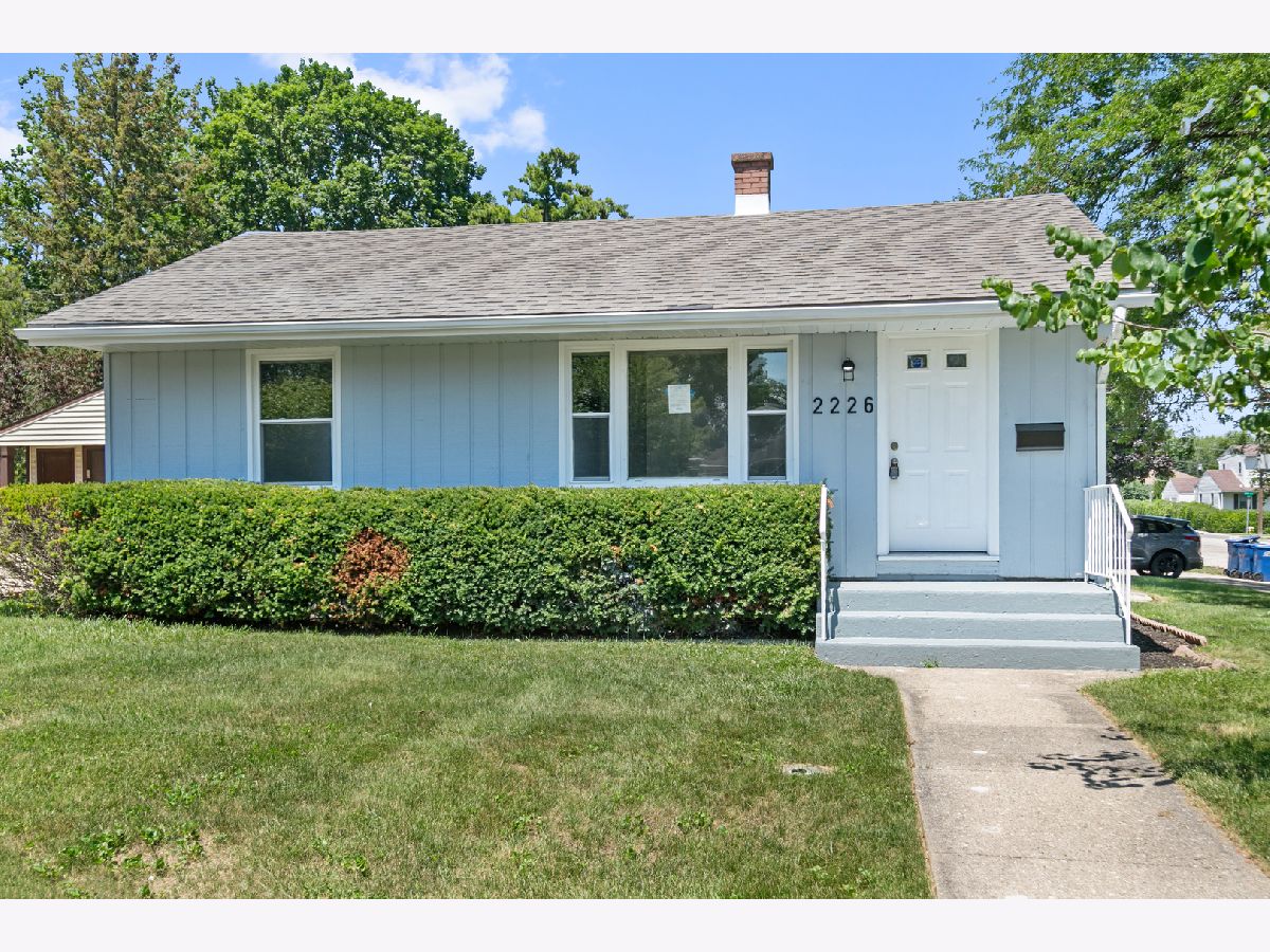  For Sale Waukegan Illinois, 2226 Marshall Parkway