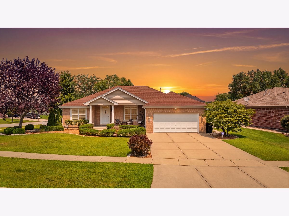  For Sale New Lenox Illinois, 1175 Chase Trail