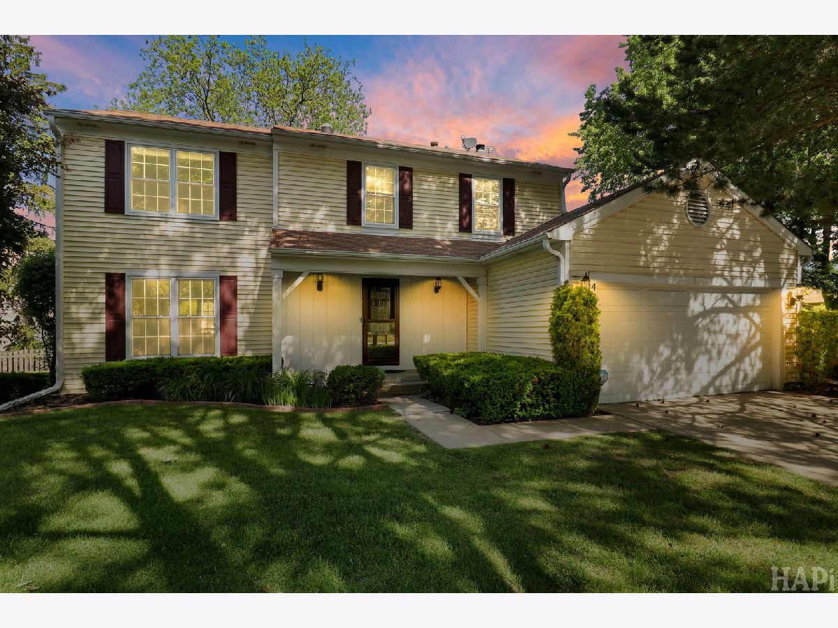  Sold Buffalo Grove Illinois, 470 Highland Grove