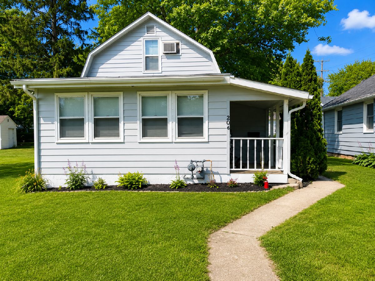  For Sale Sterling Illinois, 204 16th Avenue