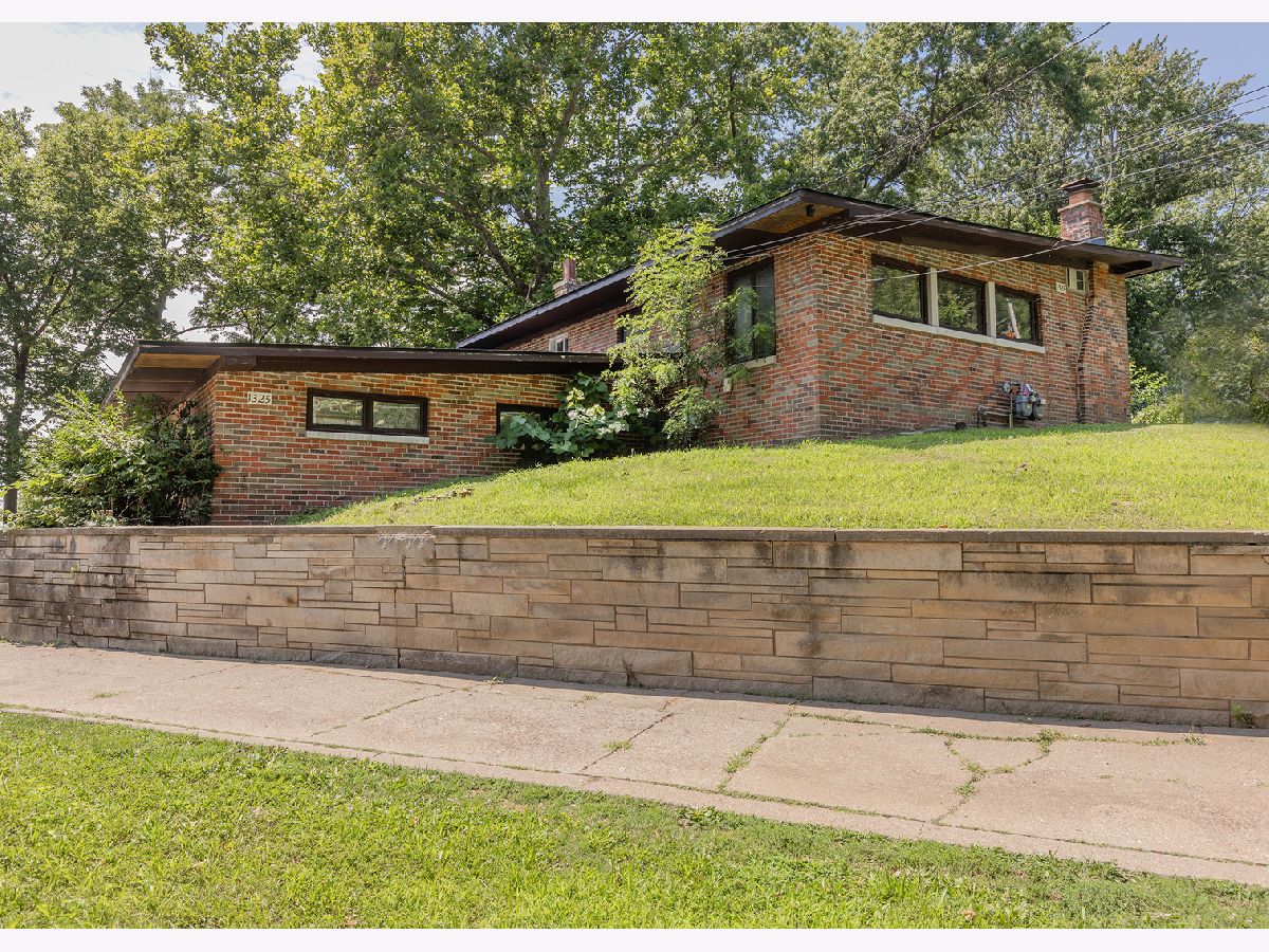 Subdivision For Sale Fillmore Heights Davenport Iowa, 1325-1327 Clay Street