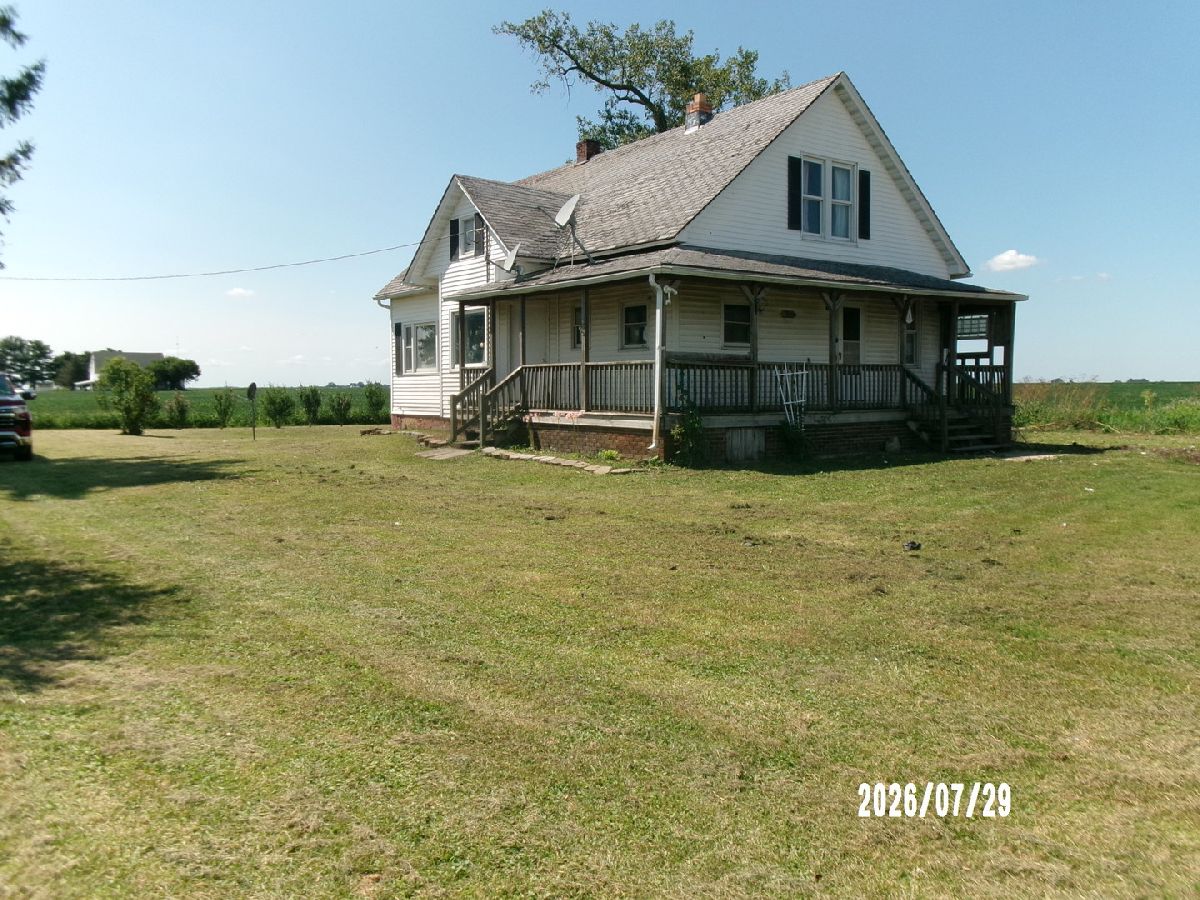  Sold Crescent City Illinois, 1588 1400 North