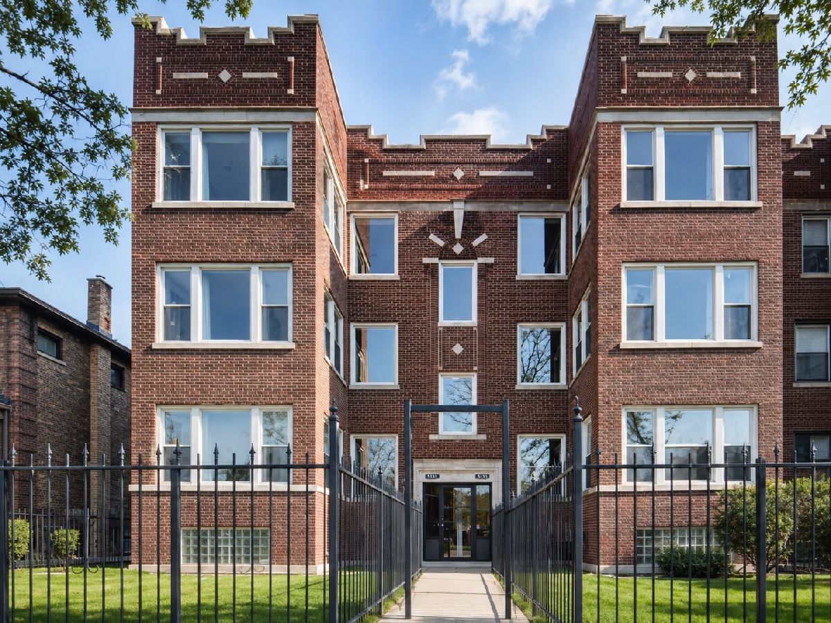  For Sale Chicago Illinois, 7431 Paxton Avenue