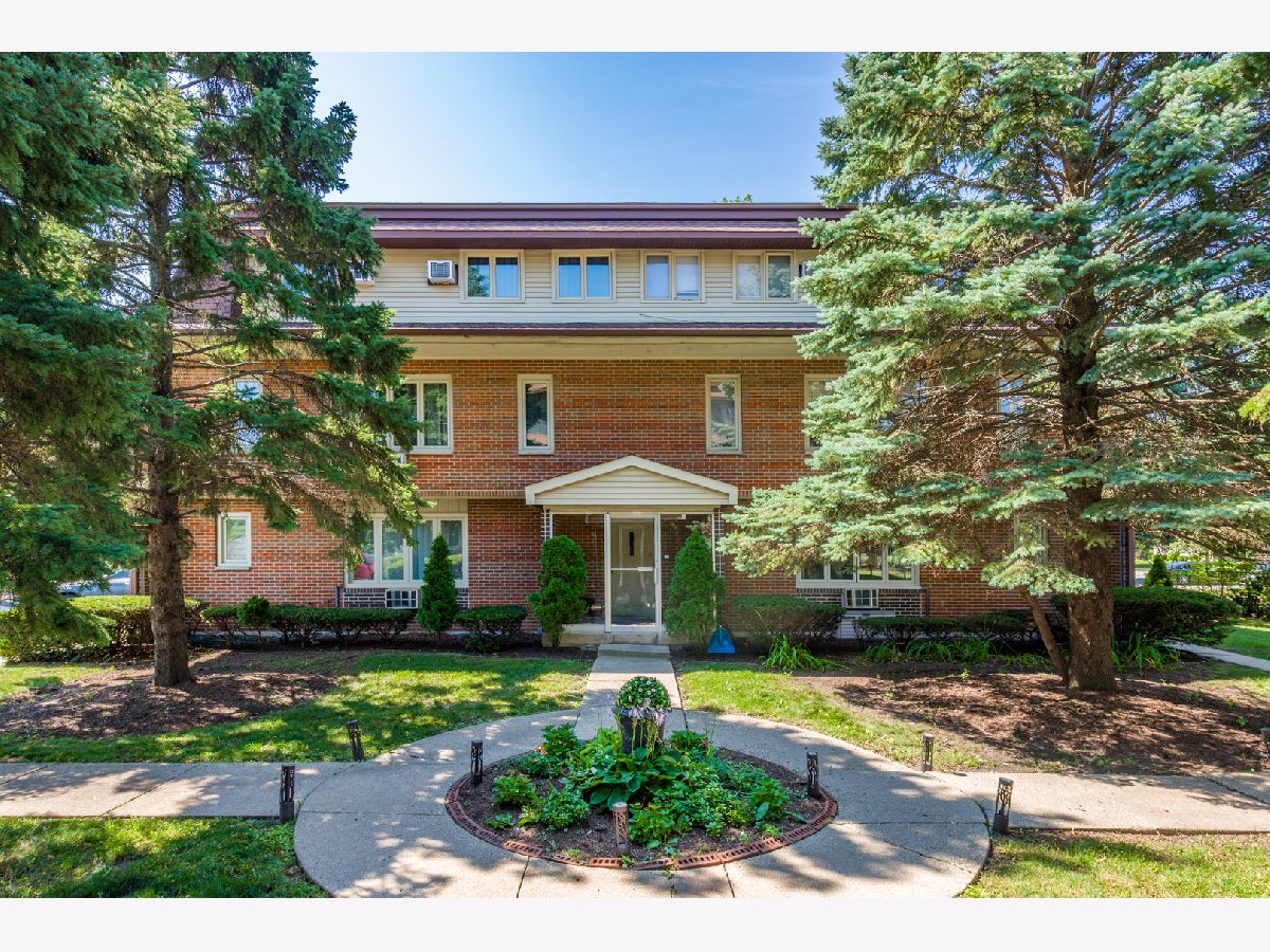  For Sale Arlington Heights Illinois, 816 Saint James Street