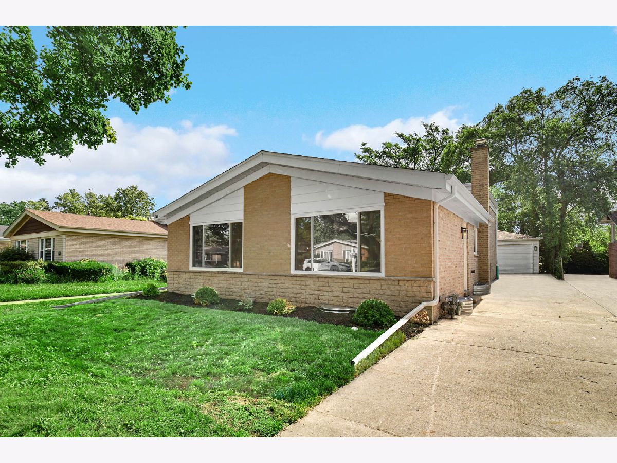  For Sale Wilmette Illinois, 548 Leamington Avenue